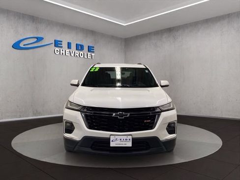 Used 2023 Chevrolet Traverse RS FWD image 9