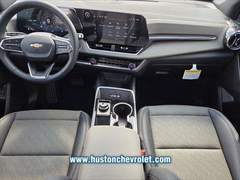 New 2026 Chevrolet Equinox LT w/ Convenience Package II image 24