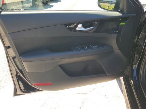 Used 2024 Kia Forte GT w/ GT2 Package image 18