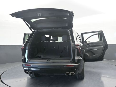 Used 2025 Chevrolet Traverse LT w/ Midnight/Sport Edition image 84