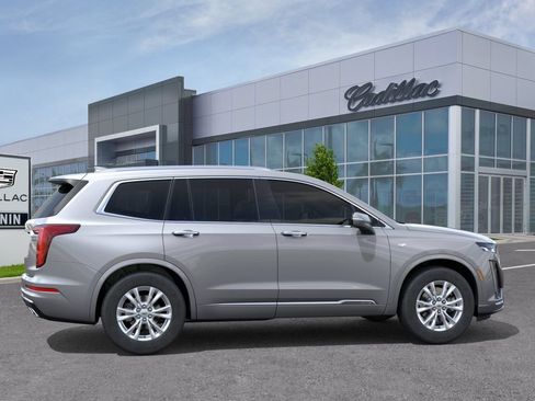 New 2025 Cadillac XT6 Luxury FWD image 6