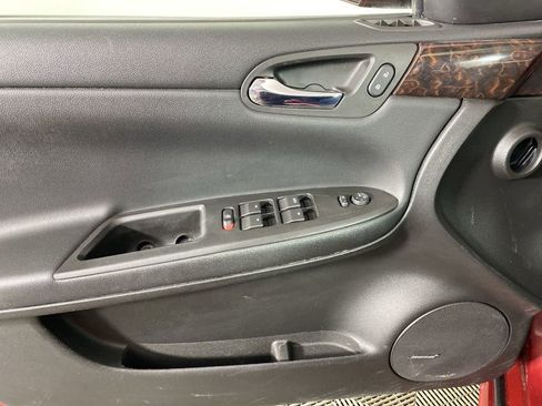 Used 2015 Chevrolet Impala LTZ image 21