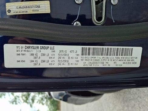 Used 2014 Jeep Compass Latitude AWD/4WD image 24