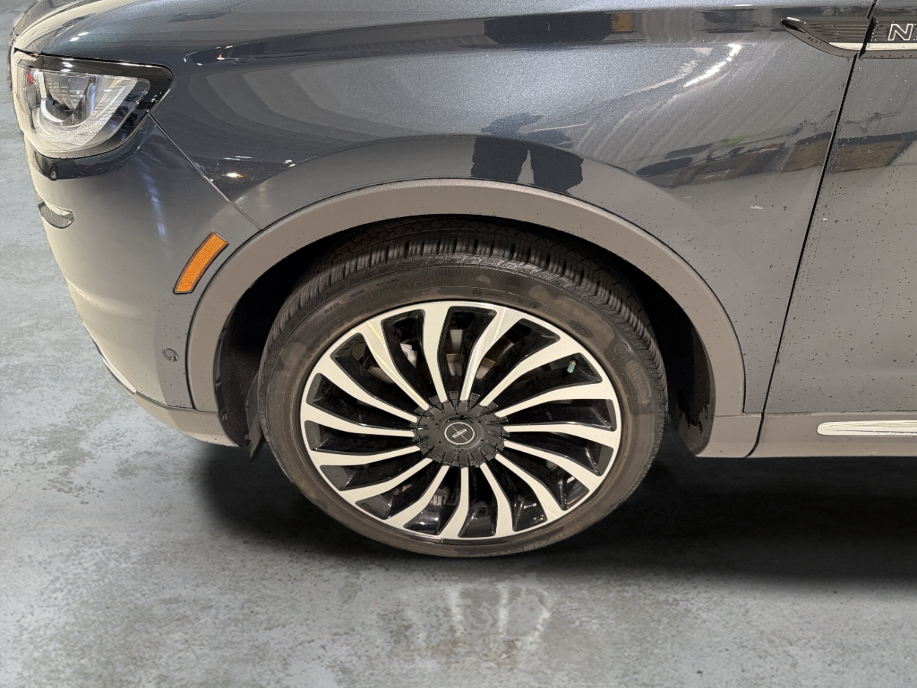 Used 2023 Lincoln Nautilus Black Label w/ Class II Trailer Tow Package AWD/4WD image 20