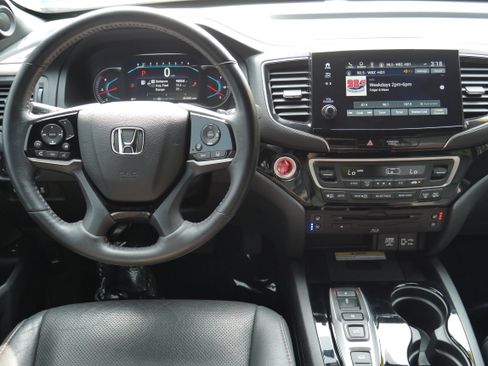 Used 2021 Honda Pilot Black Edition image 23