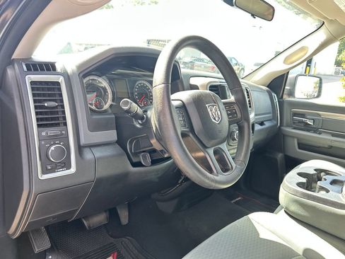 Used 2017 RAM 1500 Classic SLT RWD image 10