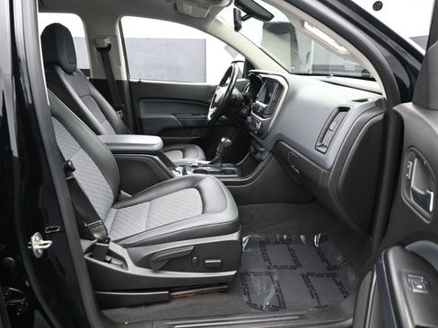Used 2019 Chevrolet Colorado Z71 RWD image 39