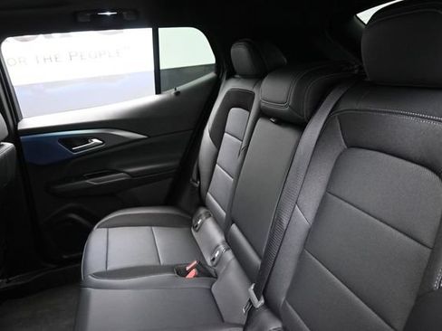 Used 2025 Chevrolet Equinox EV LT w/ Active Safety Package 3 FWD image 21