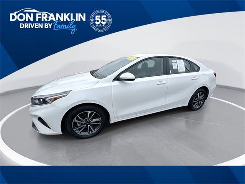 Used 2023 Kia Forte LXS image 1