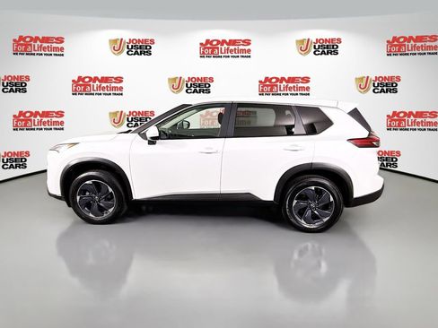 Certified 2024 Nissan Rogue SV FWD image 13