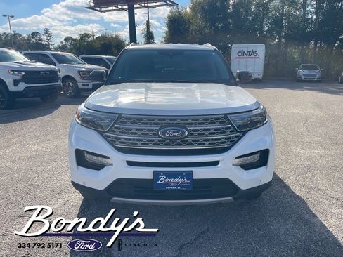 Used 2022 Ford Explorer Limited image 2