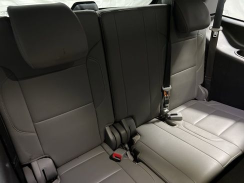 Used 2018 Chevrolet Tahoe LT image 17