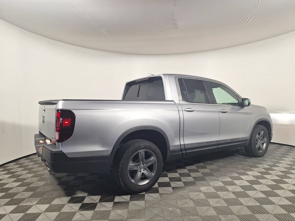 Certified 2023 Honda Ridgeline RTL image 5