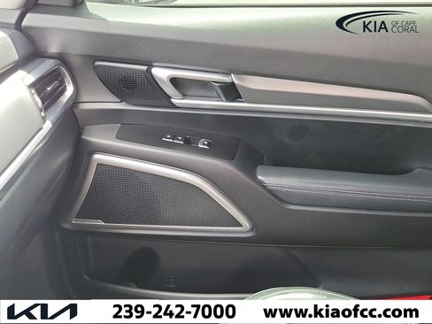 Used 2022 Kia Telluride S FWD image 30