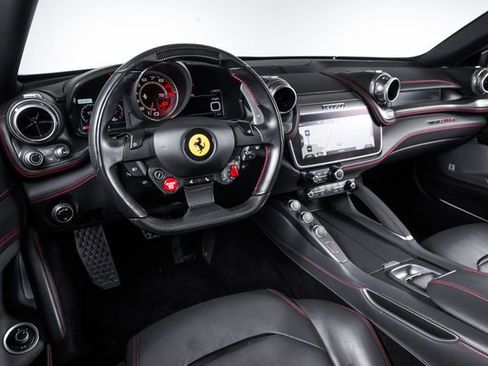 Used 2019 Ferrari GTC4Lusso AWD/4WD image 5