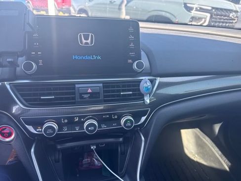 Used 2022 Honda Accord Sport image 11