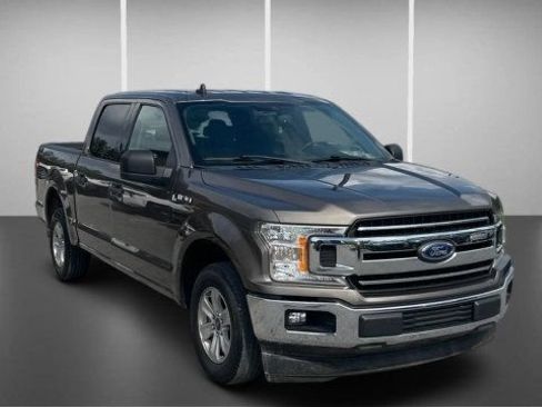 Used 2020 Ford F150 XLT w/ Equipment Group 301A Mid RWD image 2