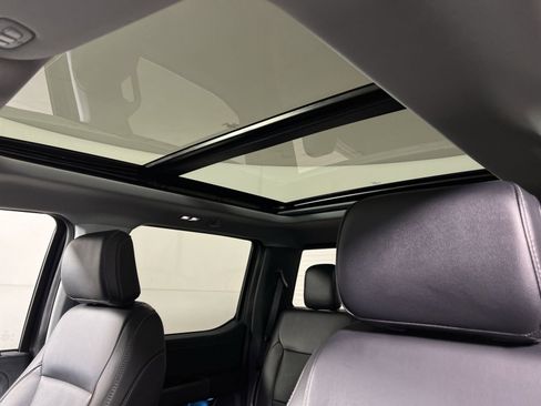 Used 2023 Ford F150 Lariat w/ FX4 Off-Road Package image 23