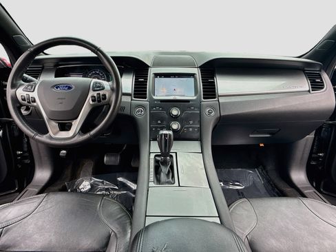 Used 2017 Ford Taurus SEL w/ Equipment Group 201A FWD image 14
