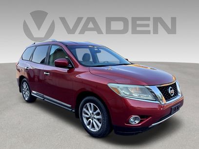 Used 2014 Nissan Pathfinder SL w/ SL Tech Package