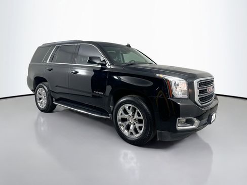 Used 2017 GMC Yukon SLT w/ Open Road Package image 3