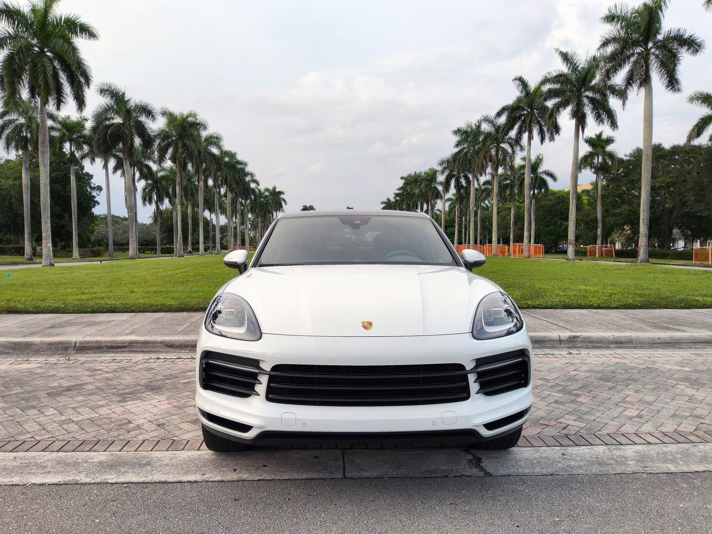 Used 2021 Porsche Cayenne Coupe AWD/4WD image 3