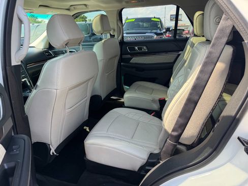 Used 2016 Ford Explorer Platinum AWD/4WD image 11