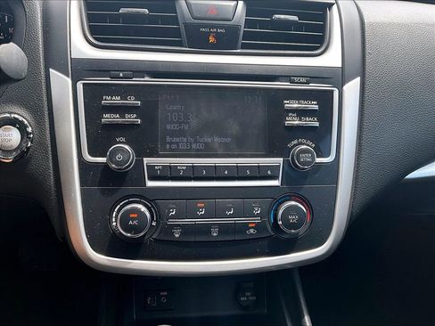 Used 2017 Nissan Altima 2.5 S w/ Power Driver Seat Package FWD image 18