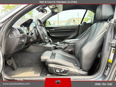 Used 2020 BMW 230i xDrive Convertible AWD/4WD image 21