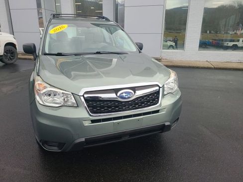 Used 2016 Subaru Forester 2.5i w/ Alloy Wheel Package image 8