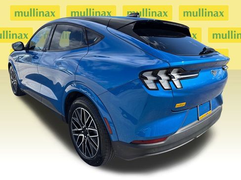 Certified 2025 Ford Mustang Mach-E Premium image 9