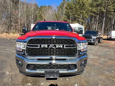Used 2024 RAM 2500 Big Horn w/ Bed Utility Group image 3