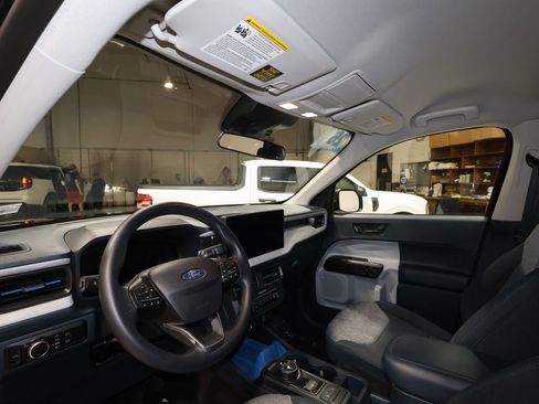 Used 2026 Ford Maverick XLT AWD/4WD image 9