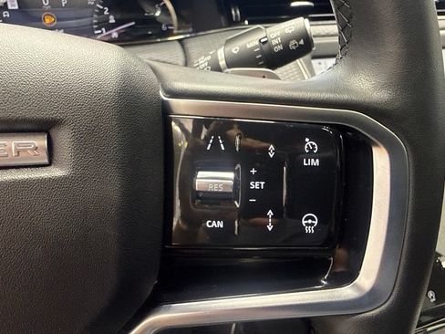 Used 2023 Land Rover Range Rover Evoque R-Dynamic S AWD/4WD image 32