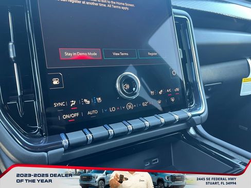 New 2026 GMC Yukon XL AT4 image 30