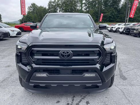 Used 2025 Toyota Tacoma SR5 AWD/4WD image 6