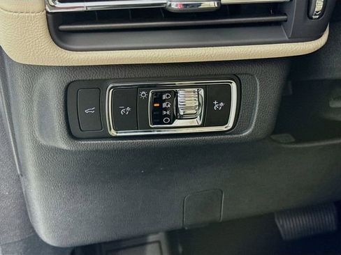 New 2026 Lincoln Corsair Premiere FWD image 11