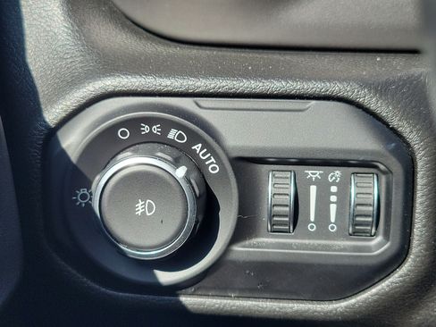 Used 2021 Jeep Wrangler Unlimited Sport AWD/4WD image 24