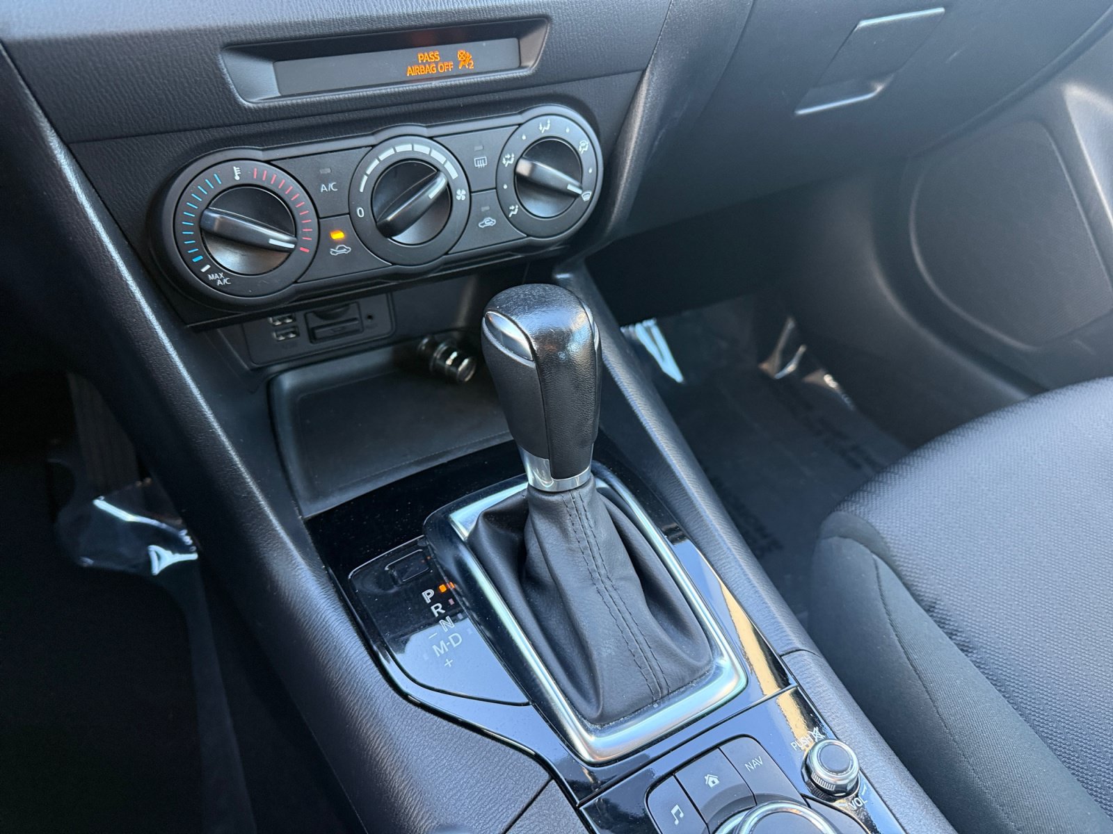 Used 2015 MAZDA MAZDA3 i Sport FWD image 13