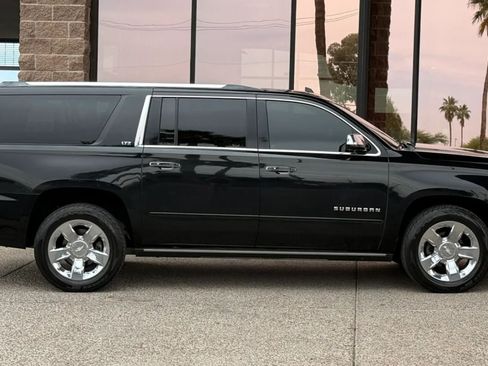 Used 2016 Chevrolet Suburban LTZ RWD image 14