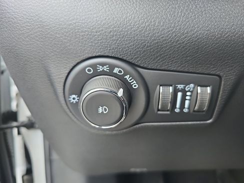 New 2026 Jeep Compass Limited image 26