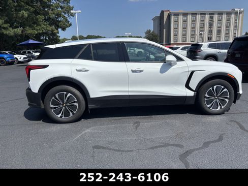Used 2025 Chevrolet Blazer EV LT AWD/4WD image 7