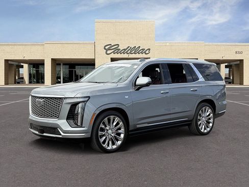 Certified 2026 Cadillac Escalade Luxury w/ LPO, Radiant Package AWD/4WD image 33
