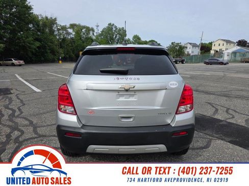 Used 2016 Chevrolet Trax LT FWD image 4
