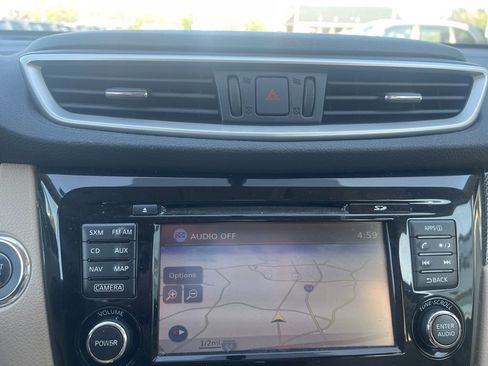 Used 2015 Nissan Rogue SL w/ SL Premium Package image 15