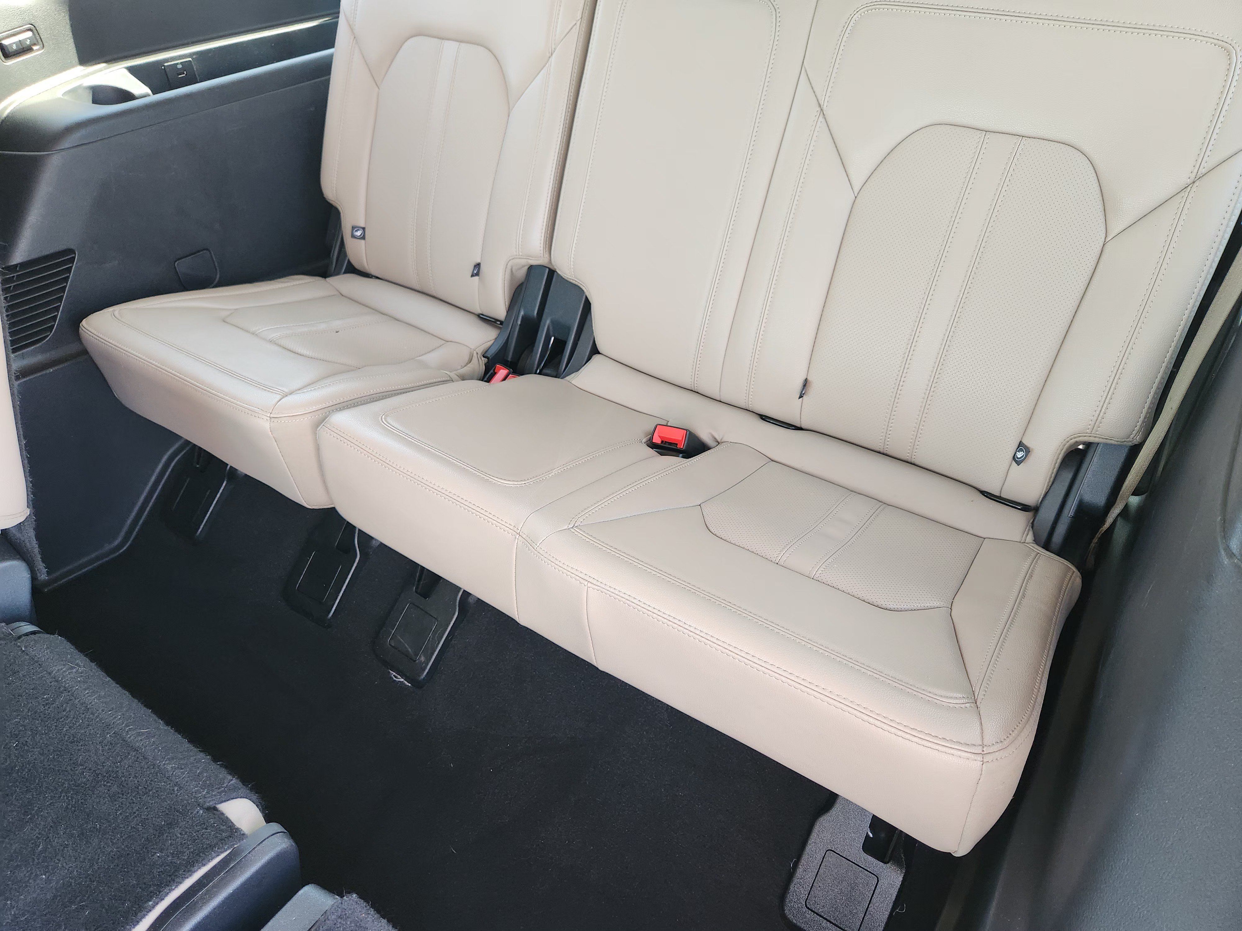 Used 2024 Ford Expedition Max Limited RWD image 32