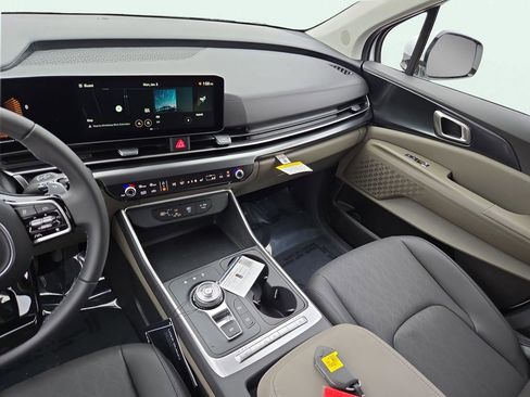 New 2026 Kia Carnival LXS image 22