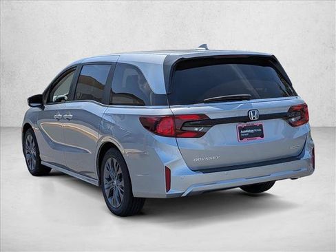 New 2026 Honda Odyssey Touring image 7