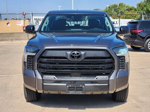 Used 2022 Toyota Tundra SR5 AWD/4WD image 11