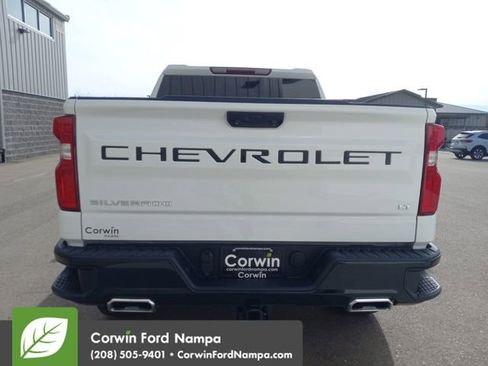 Used 2022 Chevrolet Silverado 1500 LT Trail Boss image 4